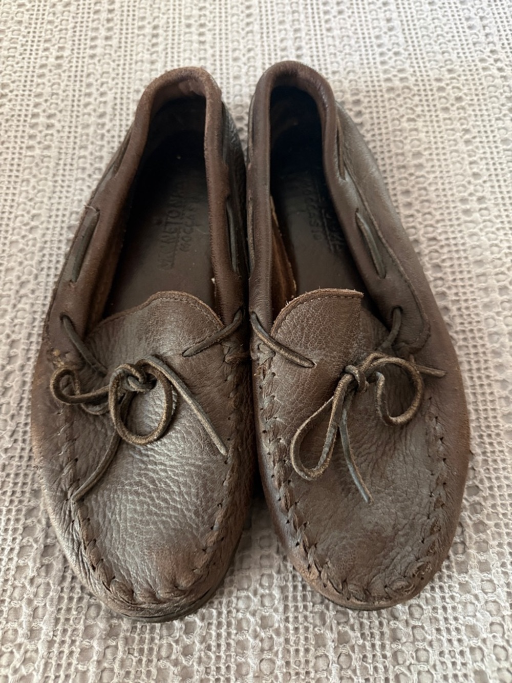 Minnetonka Brown Leather Moccasin Slip-On Loafers